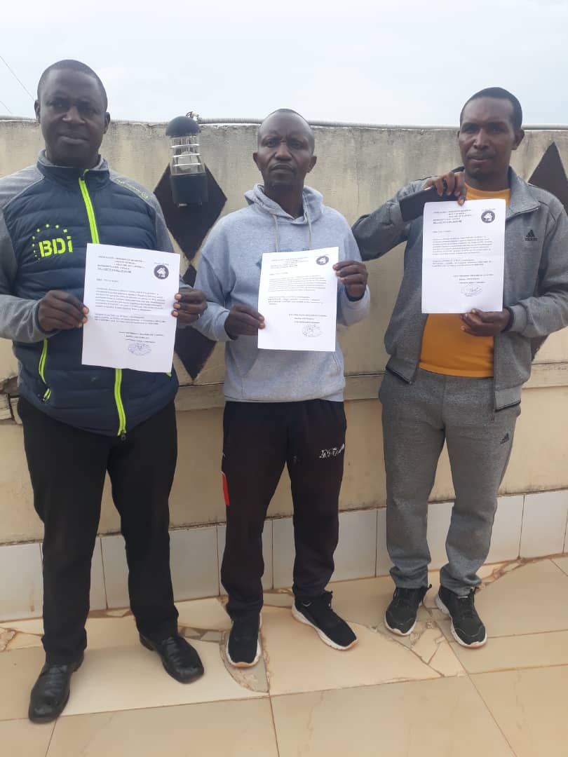 Abagabo mu gahinda, ishirahamwe rishishikaye ku mirimo n&rsquo;ubwo abatari bake bakibona ibikorwa vyaryo nk&rsquo;ubufyinasi